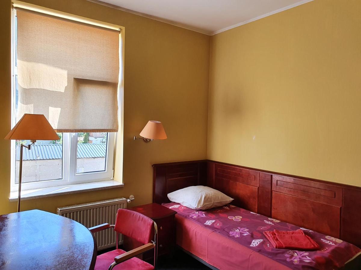 Hotel Otra Elpa à Valka Extérieur photo