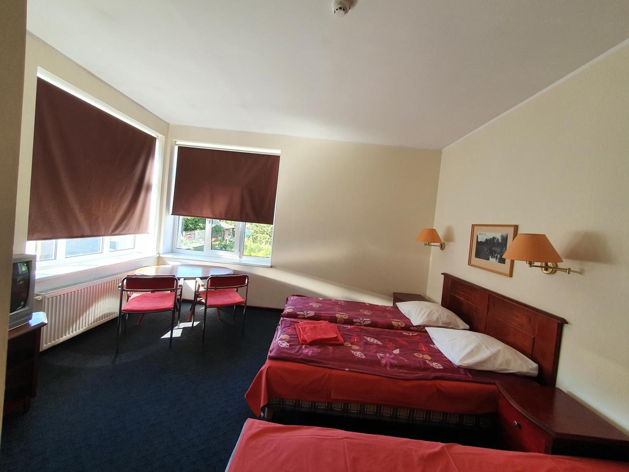 Hotel Otra Elpa à Valka Extérieur photo